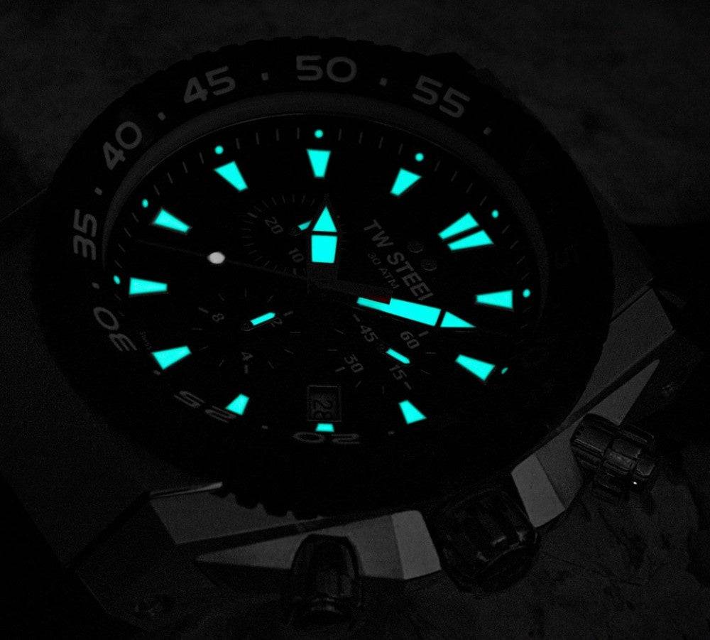TW Steel Swiss Chronograaf Herenhorloge 44 mm met oplichtende wijzers en indexen, limited edition duikmodel voor heren.