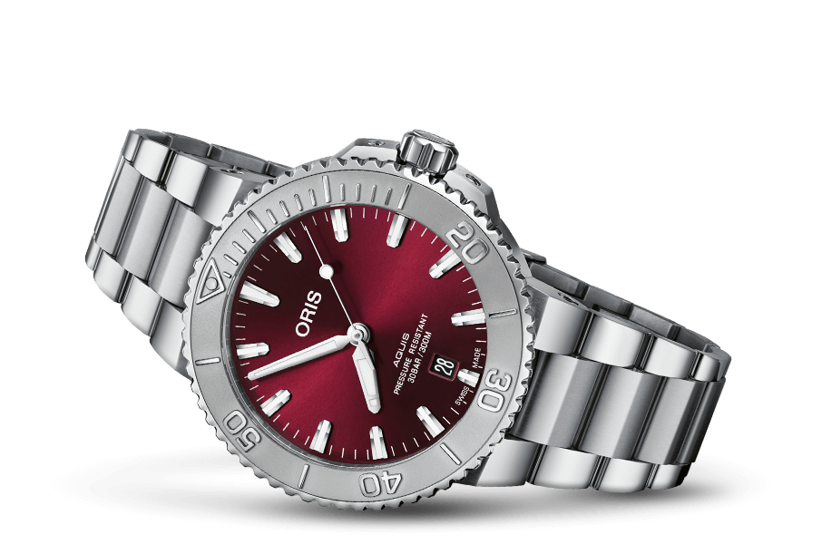 Oris Aquis Date Relief Red Dial 41,5 mm