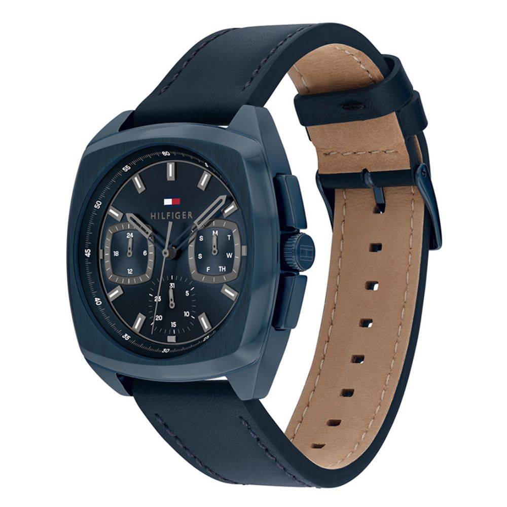 Tommy Hilfiger TH1710558 APOLLO herenhorloge 41mm met blauw leren bandje en multifunctionele wijzerplaat, ideaal voor stijlvolle heren.
