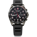 42mm Victorinox Horloge Chronograph met zwarte wijzerplaat, rode accenten en zwarte rubberen band. Swiss Made herenhorloge met tachymeter schaal.